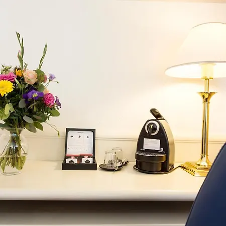 Traube Ruedesheim Рюдесгайм-ам-Райн