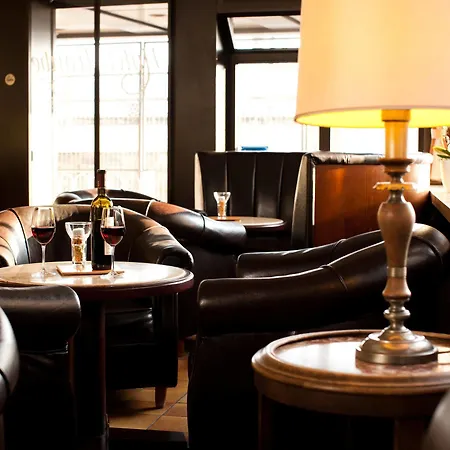 Traube Ruedesheim Готель