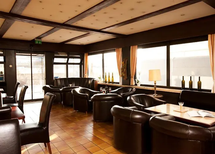 Hotel Traube Ruedesheim 4*